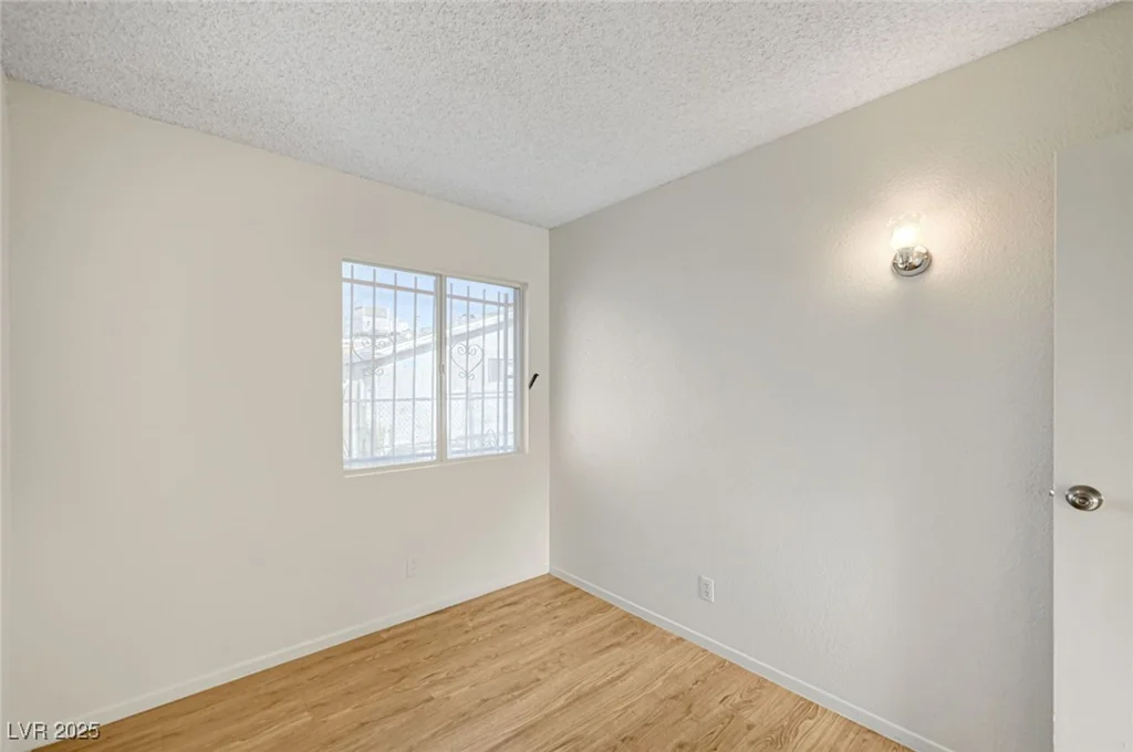 1608 June, North Las Vegas, NV 89032