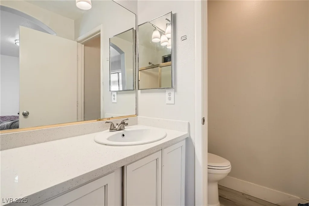 1038 Silver Creek, Las Vegas, NV 89183