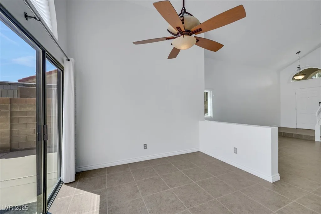 124 Wynntry, Henderson, NV 89074