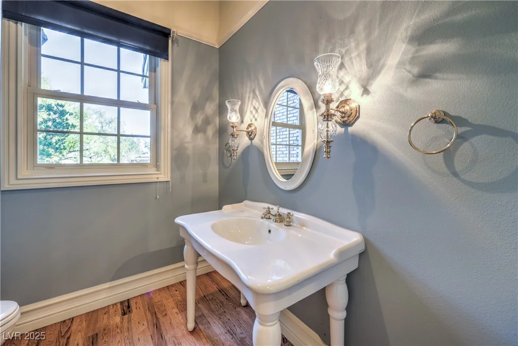 5110 Valadez, Las Vegas, NV 89149