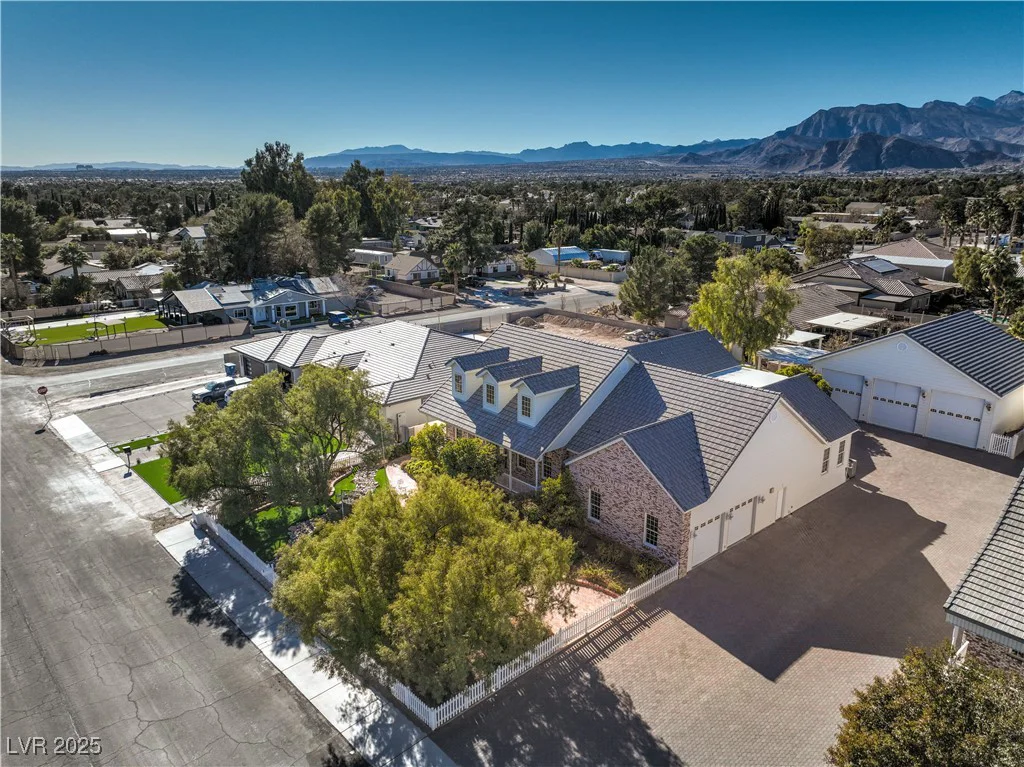 5110 Valadez, Las Vegas, NV 89149