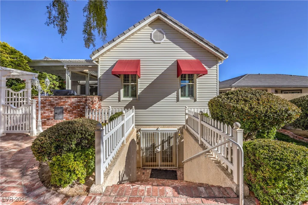 5110 Valadez, Las Vegas, NV 89149