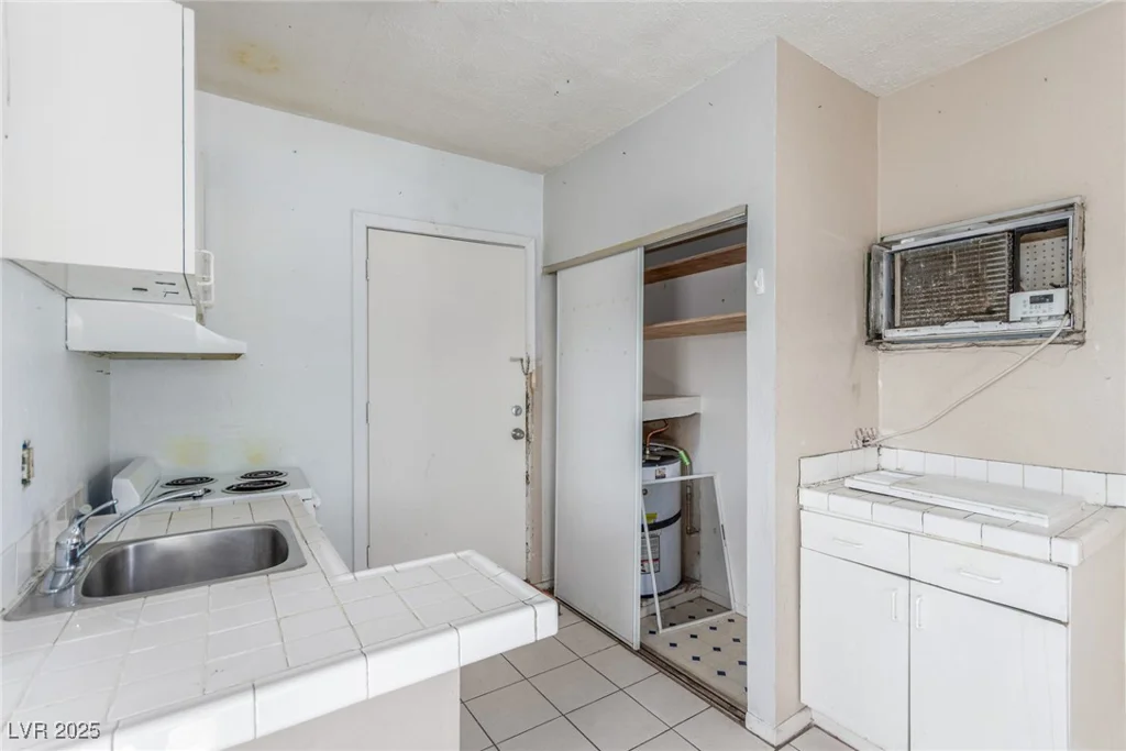 1108 Princess Katy, Las Vegas, NV 89119