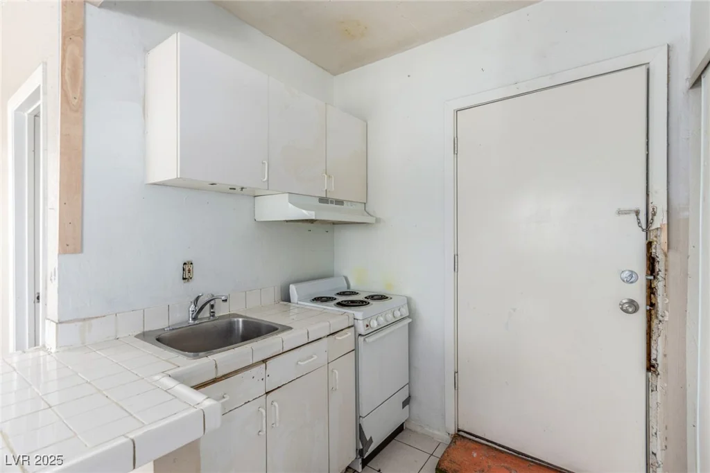 1108 Princess Katy, Las Vegas, NV 89119