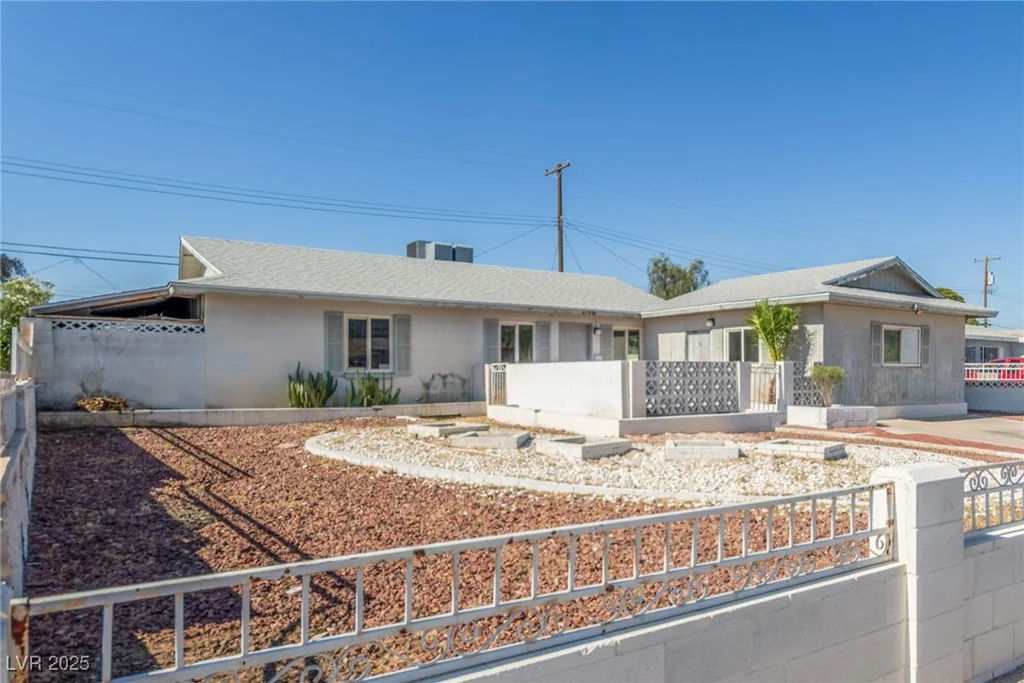 1108 Princess Katy, Las Vegas, NV 89119
