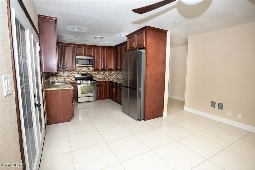 1340 Lucky, Las Vegas, NV 89104