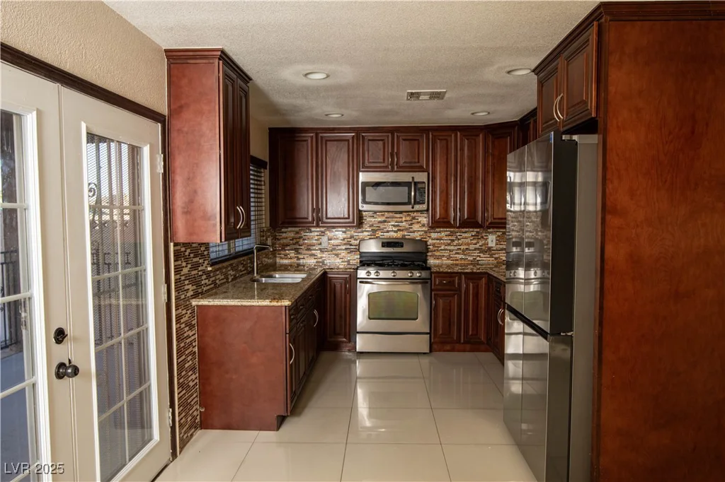 1340 Lucky, Las Vegas, NV 89104