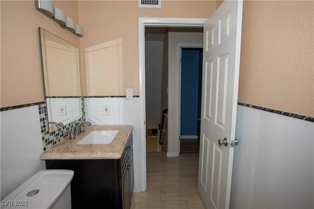 1340 Lucky, Las Vegas, NV 89104