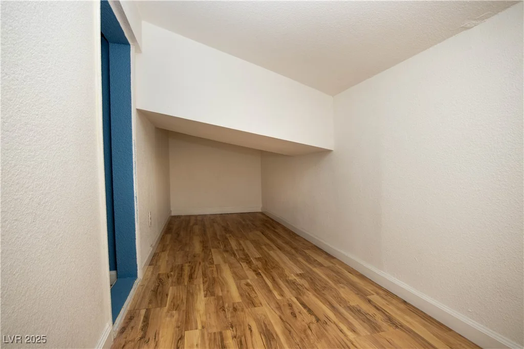 1340 Lucky, Las Vegas, NV 89104