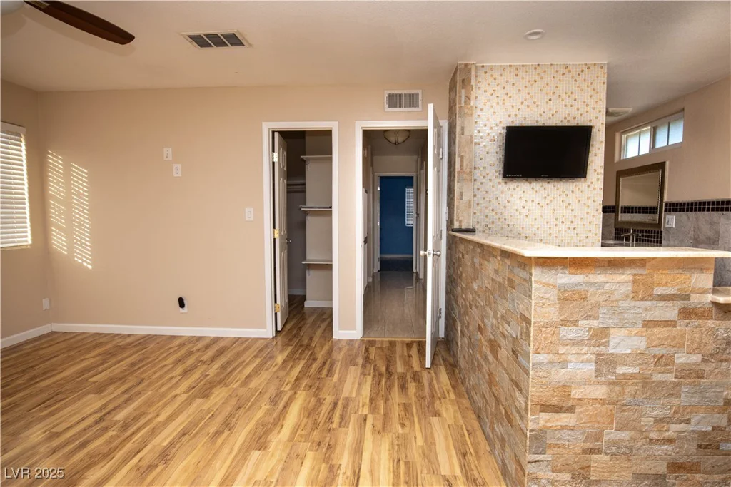 1340 Lucky, Las Vegas, NV 89104