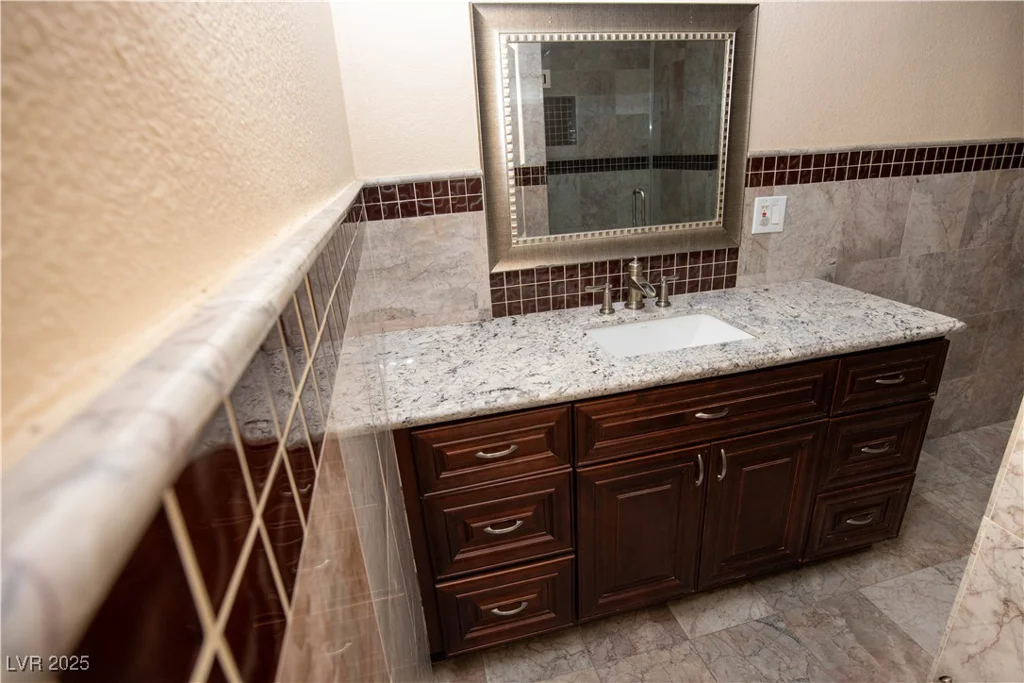 1340 Lucky, Las Vegas, NV 89104