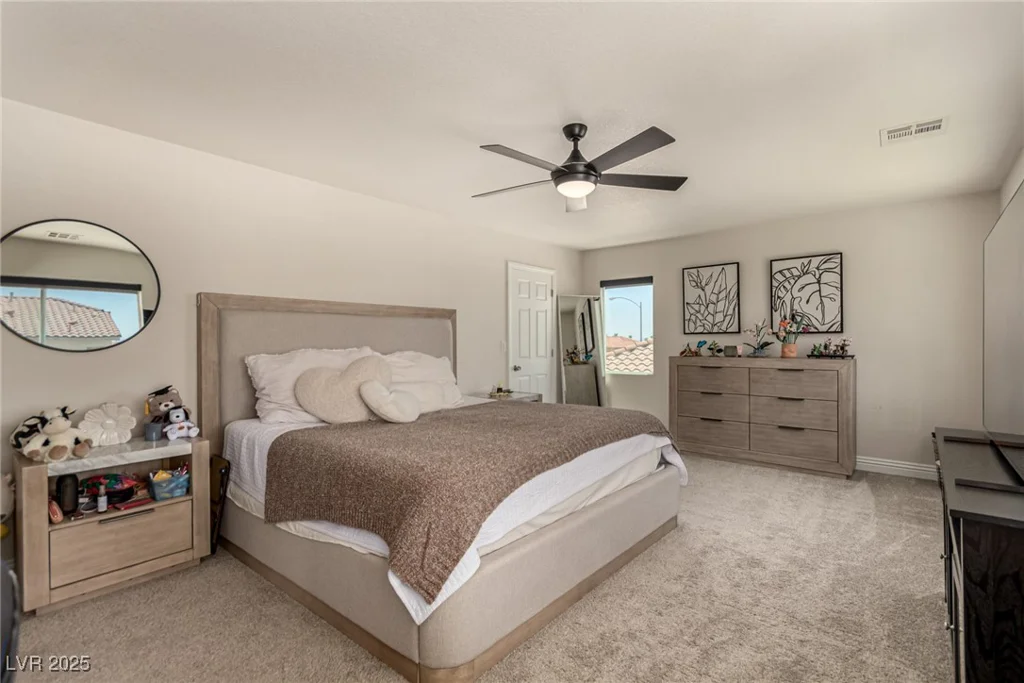 8061 Palace Estate, Las Vegas, NV 89117