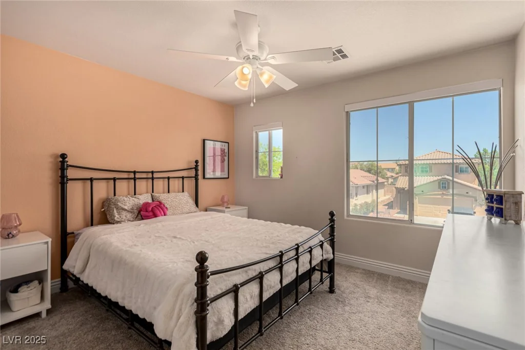 8061 Palace Estate, Las Vegas, NV 89117