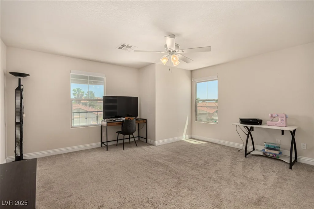 8061 Palace Estate, Las Vegas, NV 89117
