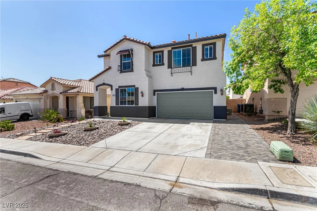 8061 Palace Estate, Las Vegas, NV 89117
