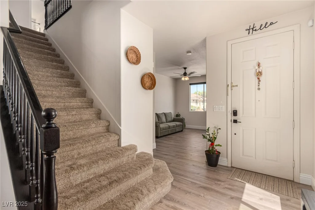 8061 Palace Estate, Las Vegas, NV 89117