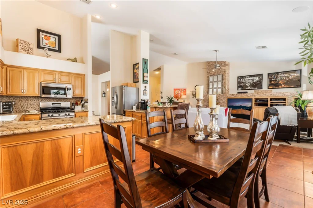 7540 Flowing Stream, Las Vegas, NV 89131