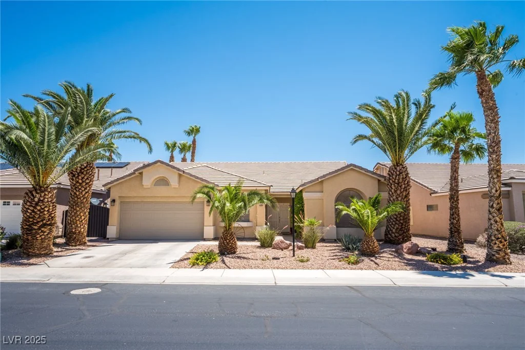 7540 Flowing Stream, Las Vegas, NV 89131