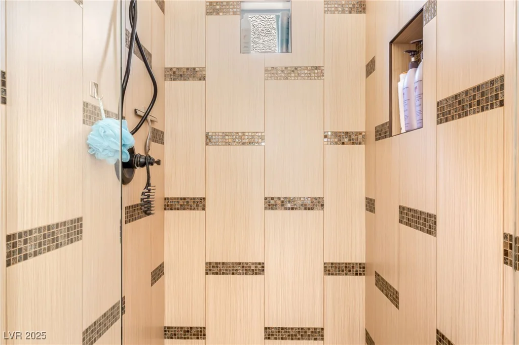 7540 Flowing Stream, Las Vegas, NV 89131