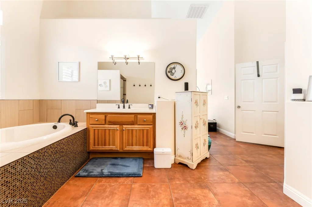7540 Flowing Stream, Las Vegas, NV 89131