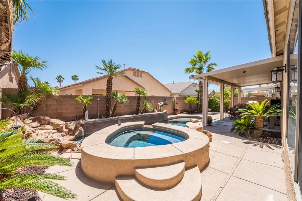 7540 Flowing Stream, Las Vegas, NV 89131