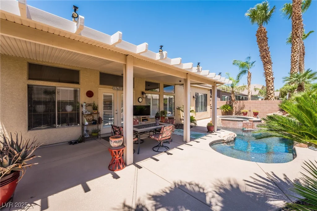 7540 Flowing Stream, Las Vegas, NV 89131