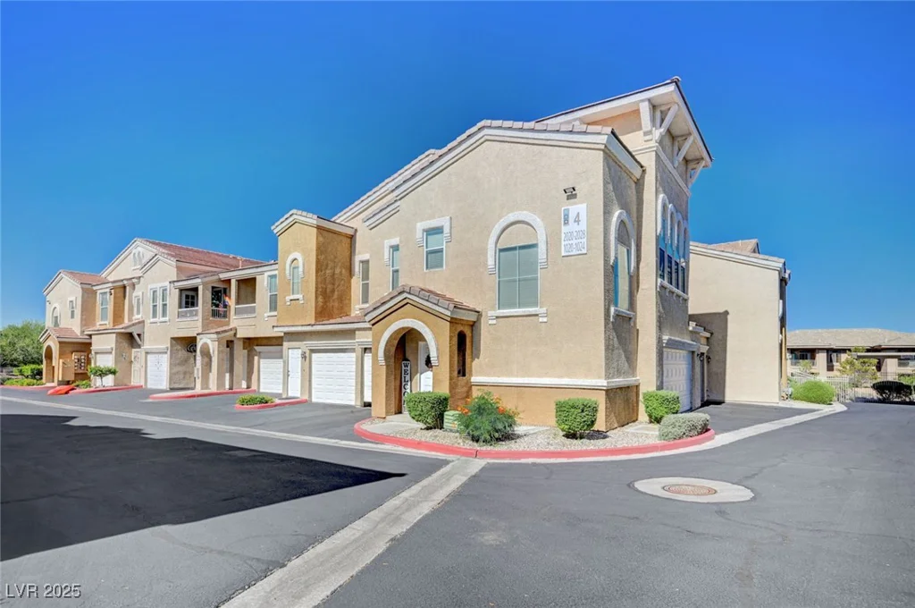9975 Peace, Las Vegas, NV 89147