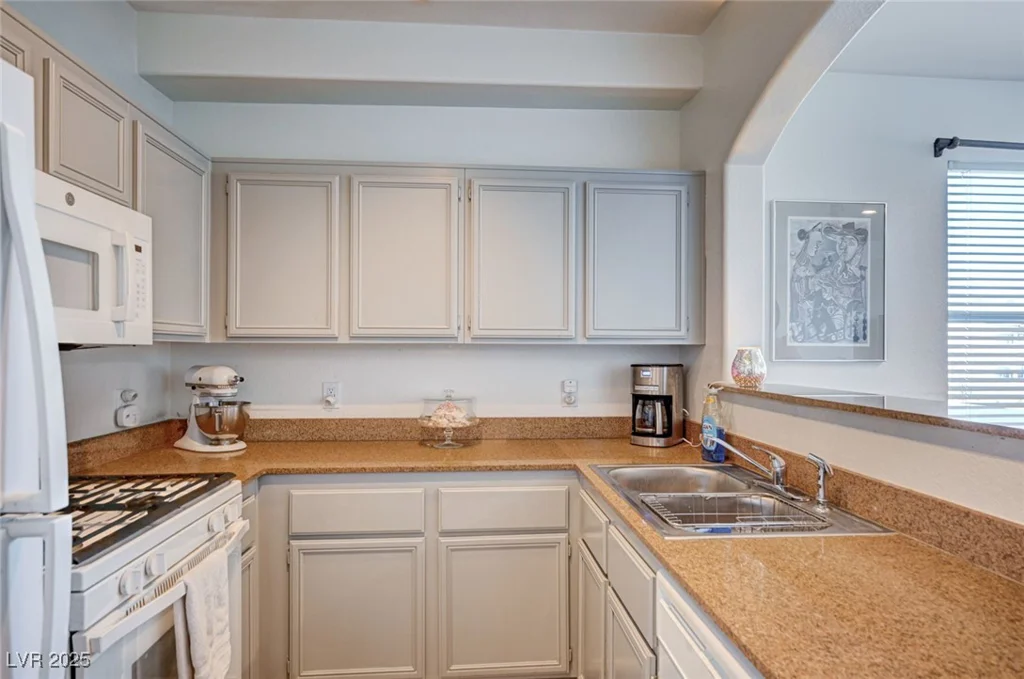 9975 Peace, Las Vegas, NV 89147