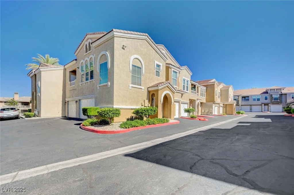 9975 Peace, Las Vegas, NV 89147