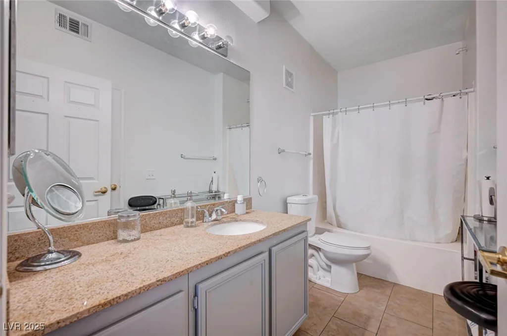 9975 Peace, Las Vegas, NV 89147