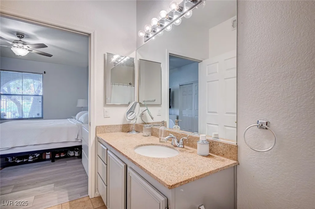 9975 Peace, Las Vegas, NV 89147