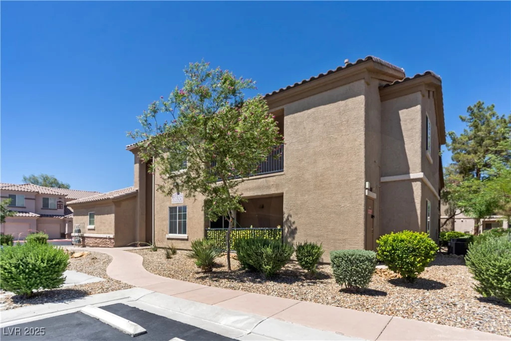 6635 Caporetto, North Las Vegas, NV 89084