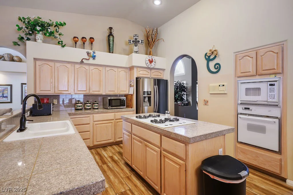 816 Sandsprings, Henderson, NV 89011