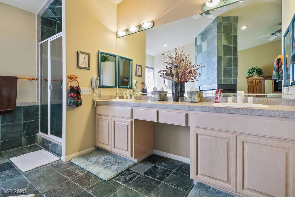 816 Sandsprings, Henderson, NV 89011