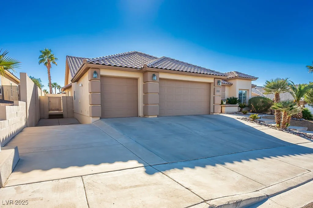 816 Sandsprings, Henderson, NV 89011