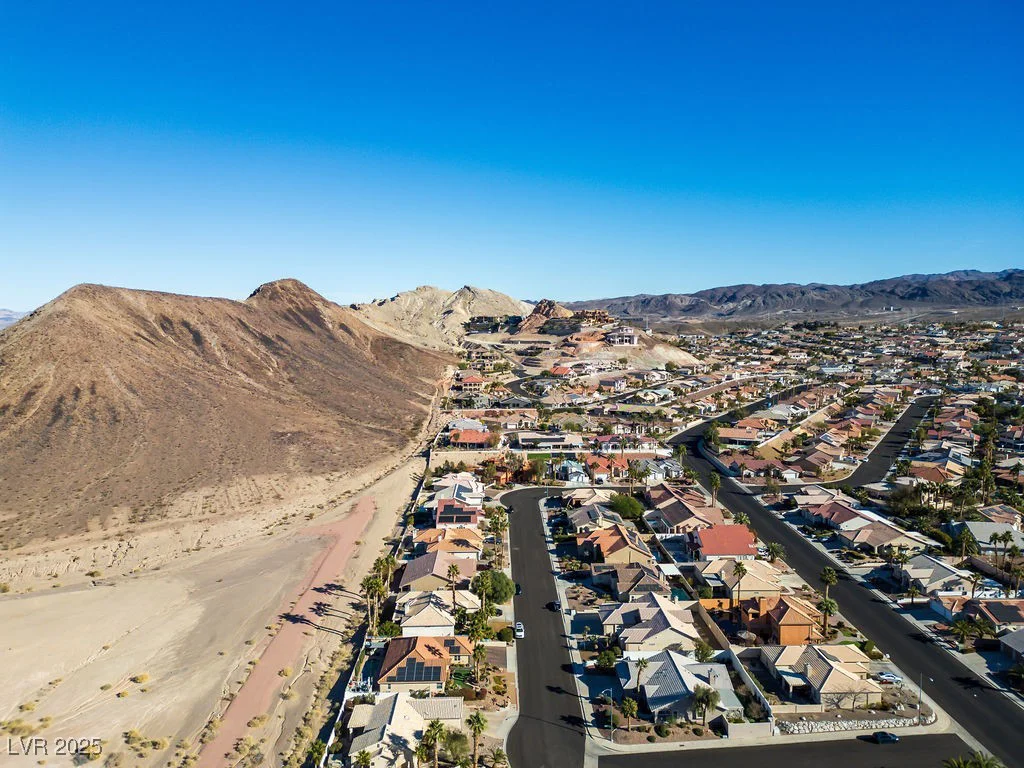 816 Sandsprings, Henderson, NV 89011