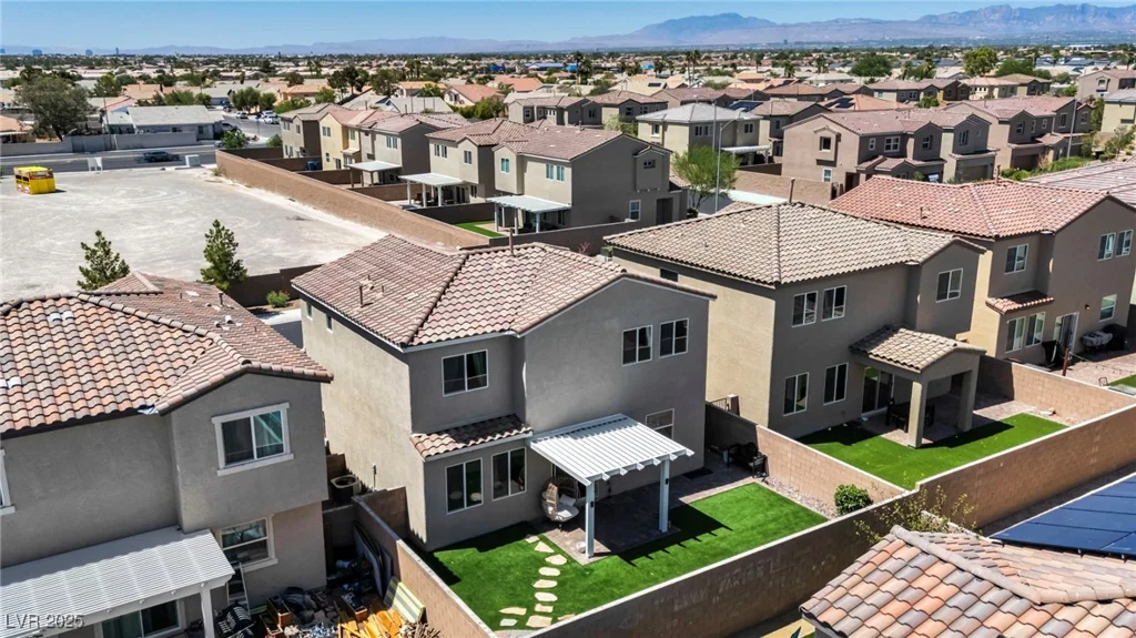2024 Mystic Wave, North Las Vegas, NV 89031