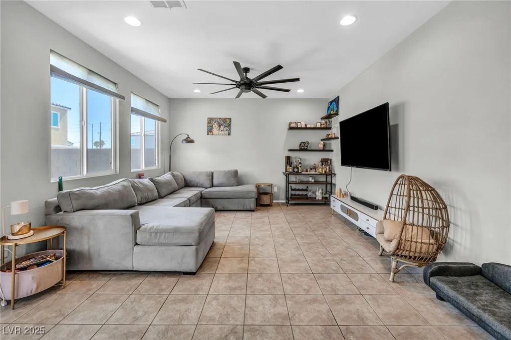 2024 Mystic Wave, North Las Vegas, NV 89031