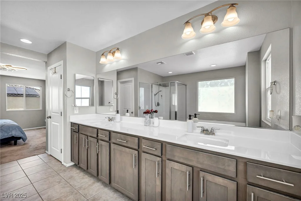 2024 Mystic Wave, North Las Vegas, NV 89031