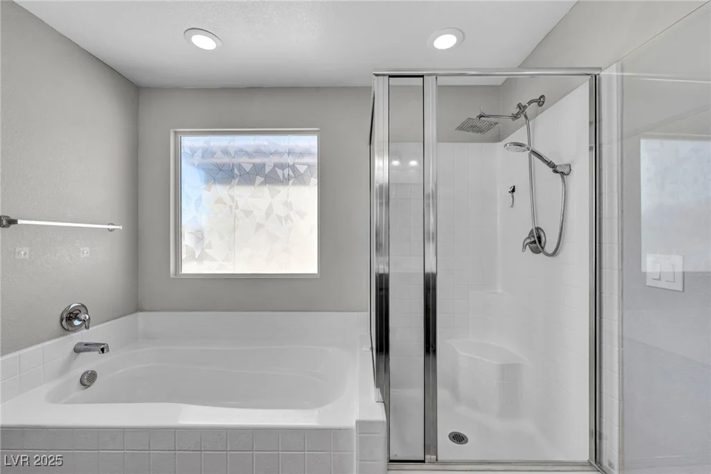2024 Mystic Wave, North Las Vegas, NV 89031