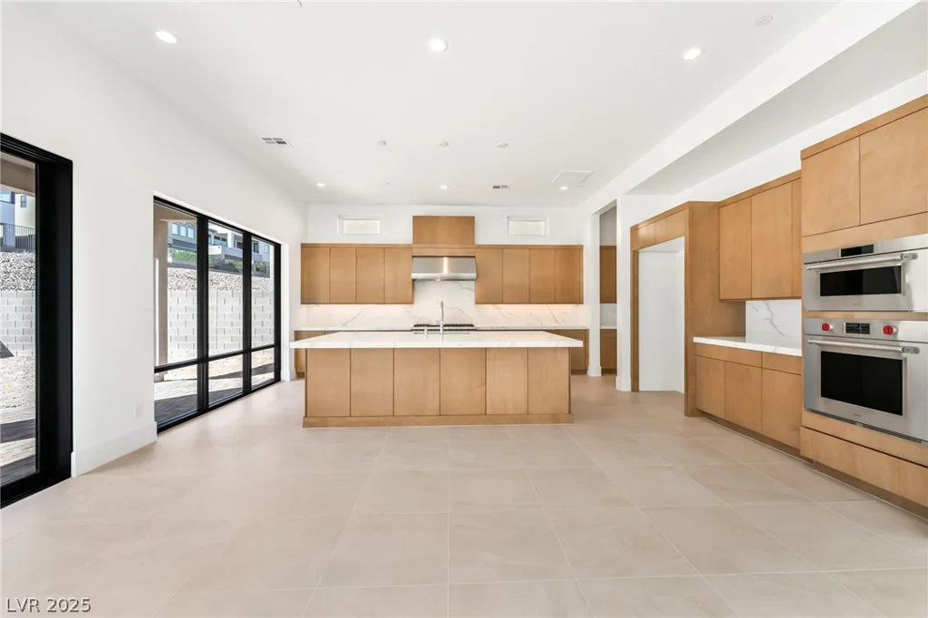 4853 Shady Ridge, Las Vegas, NV 89135