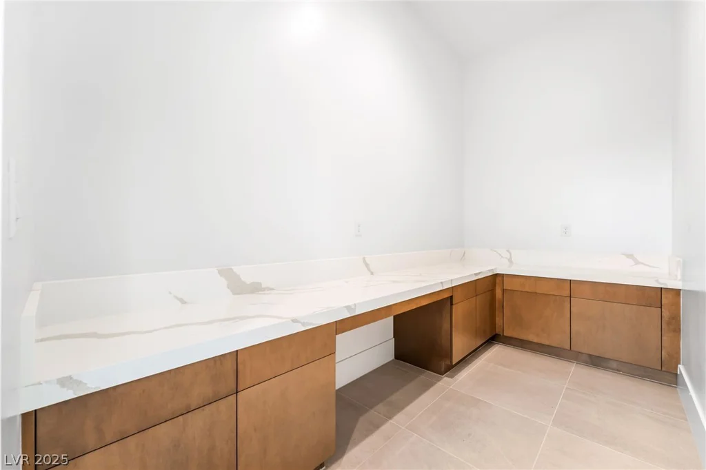 4853 Shady Ridge, Las Vegas, NV 89135