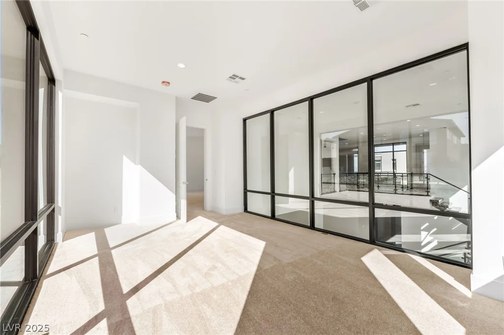 4853 Shady Ridge, Las Vegas, NV 89135