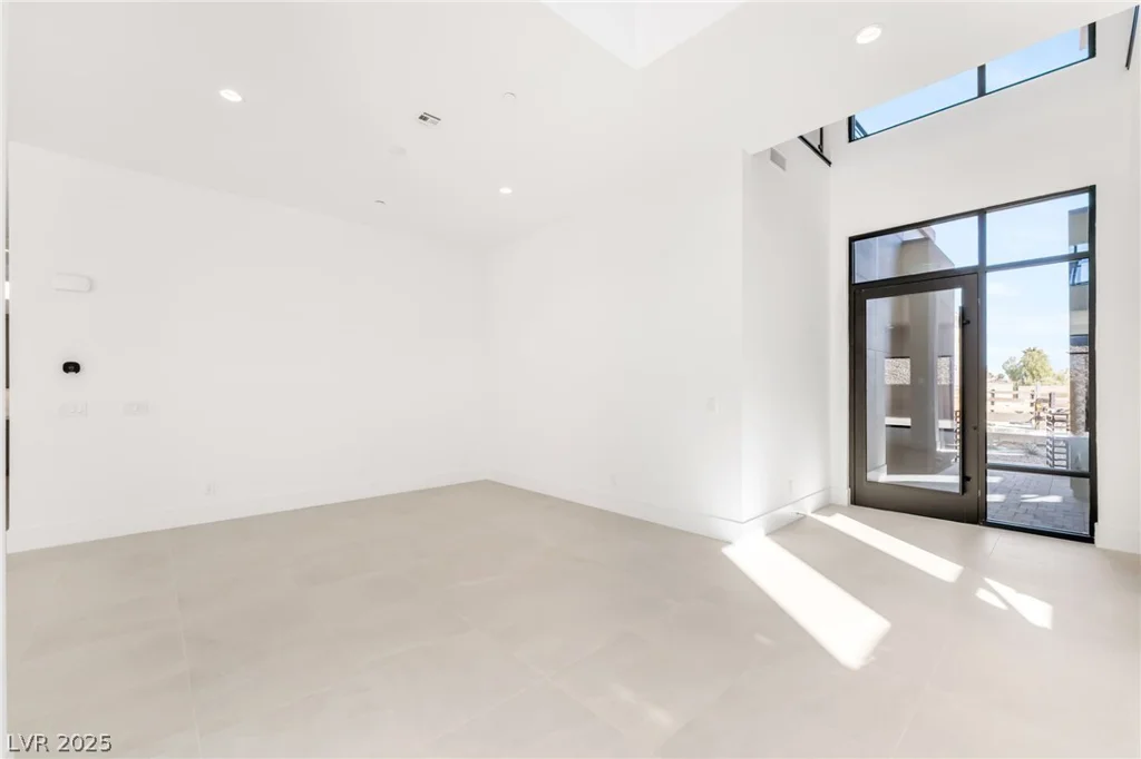 4853 Shady Ridge, Las Vegas, NV 89135