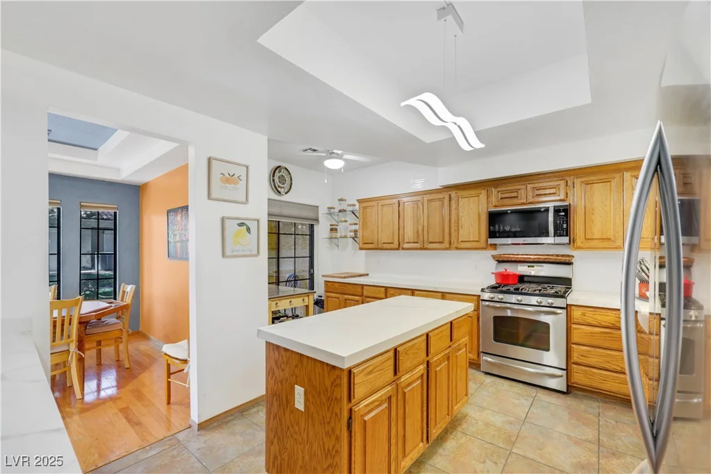 7909 Canoe, Las Vegas, NV 89145