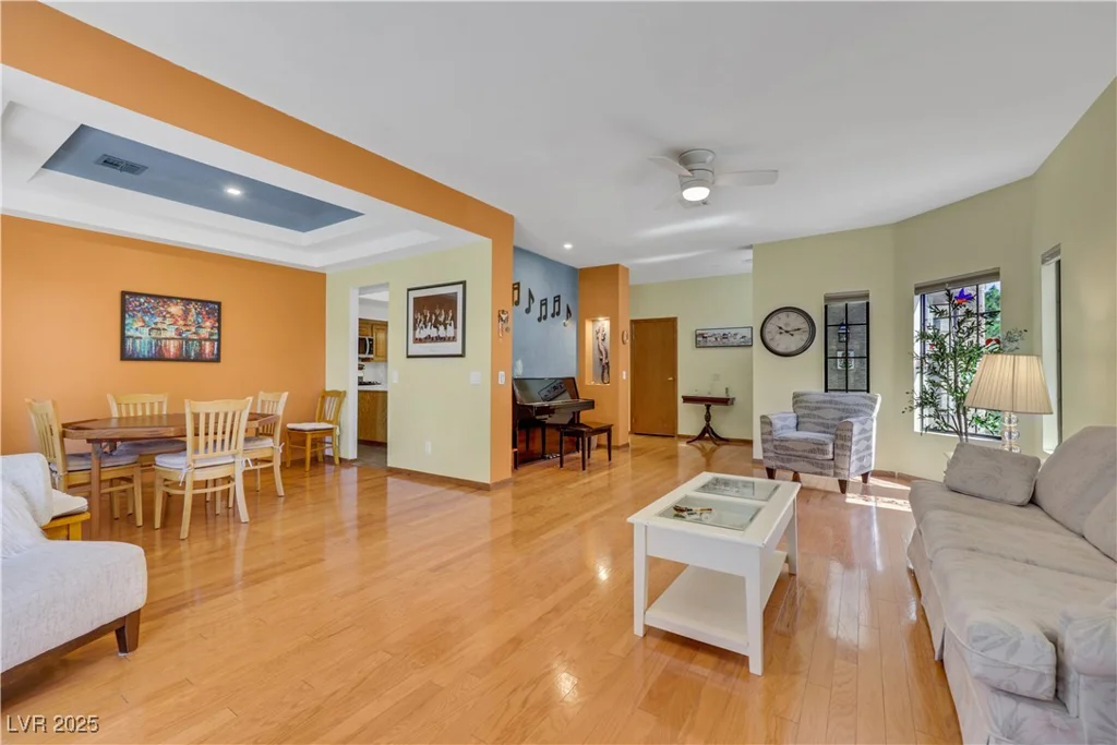 7909 Canoe, Las Vegas, NV 89145
