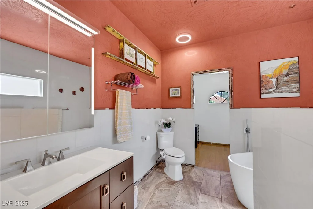 7909 Canoe, Las Vegas, NV 89145