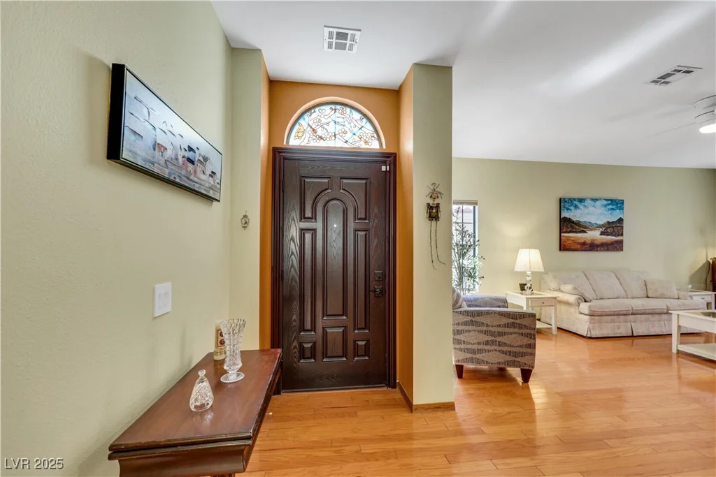 7909 Canoe, Las Vegas, NV 89145