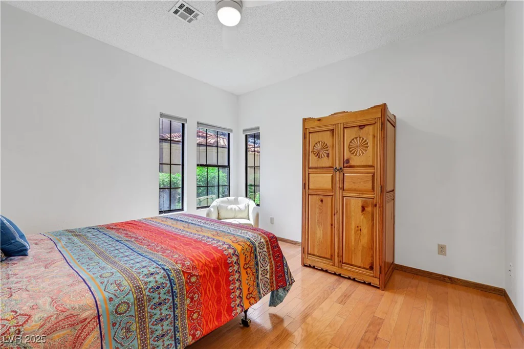 7909 Canoe, Las Vegas, NV 89145