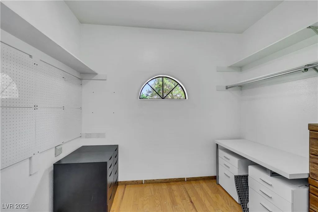 7909 Canoe, Las Vegas, NV 89145